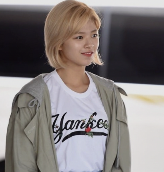 노란머리-트와이스-정연