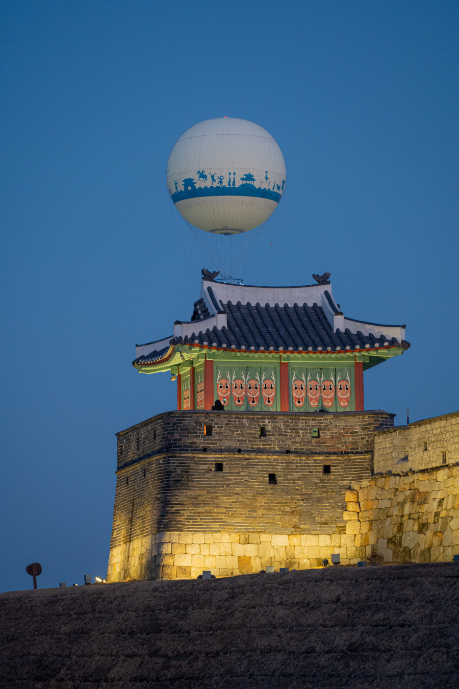 방화수류정 성곽