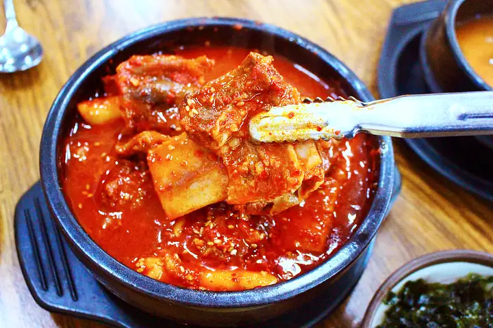 생방송오늘저녁 창원 안민동 매운 소갈비찜 백반 갈비탕 맛집 추천