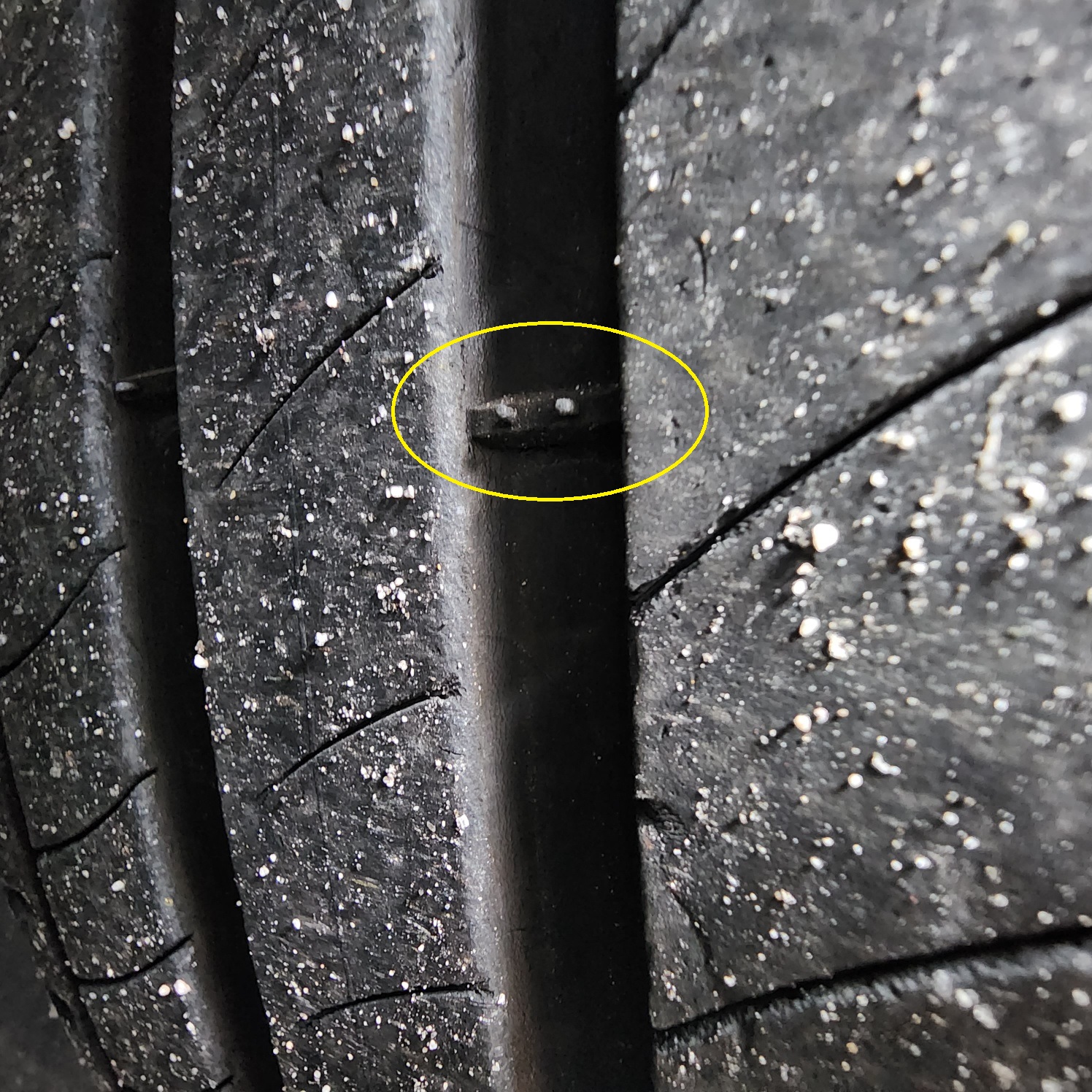 타이어마모한계선확인