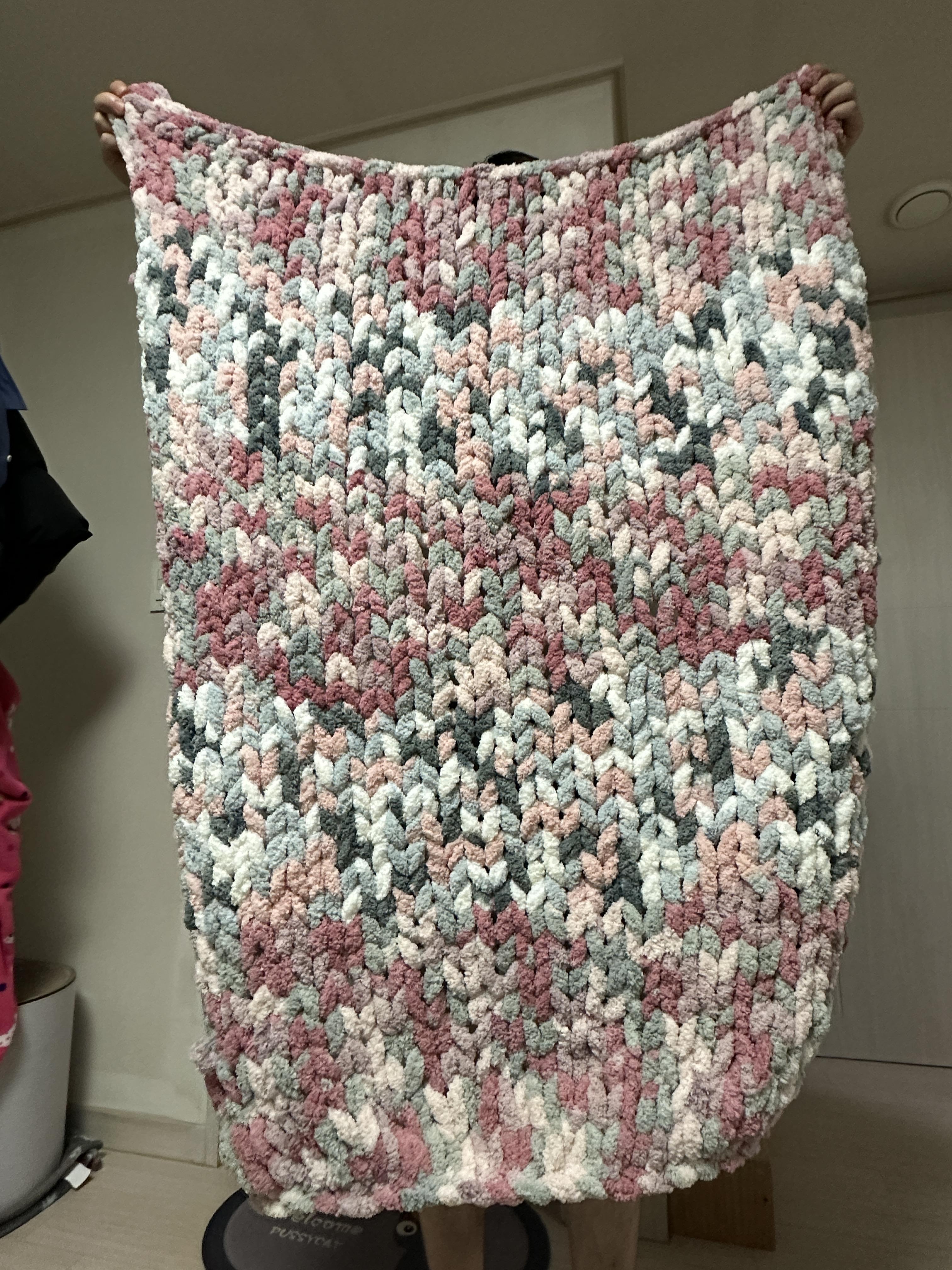 동생한테_보내줄_청키수면사로_만든_담요