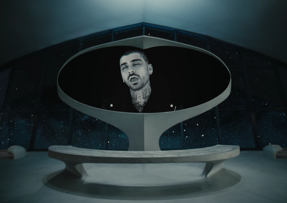 지수 (Jisoo) Eyes Closed