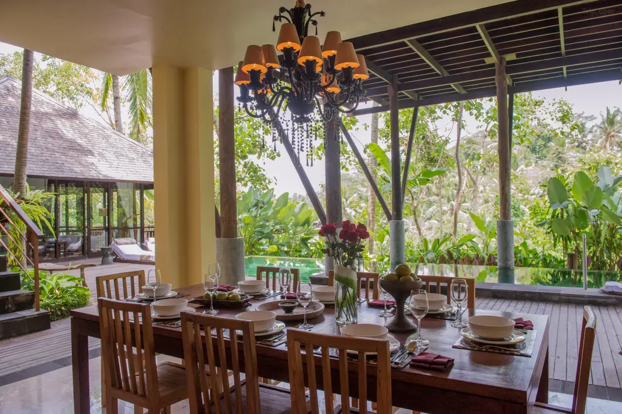 코마네카 앳 비스마(2)