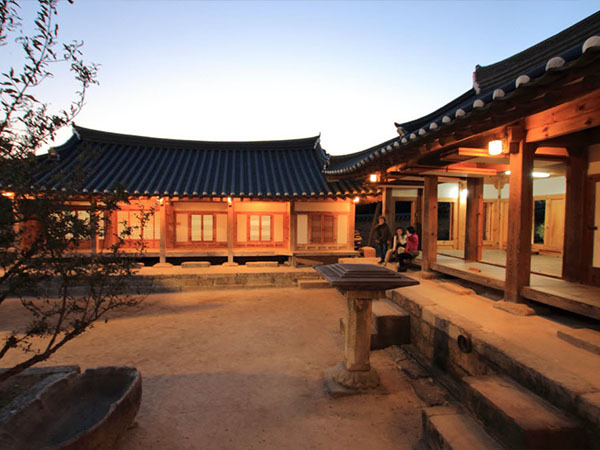 경주국가유산야행축제 2025 &ndash; 신라의 밤&amp;#44; 살아나는 천년의 이야기