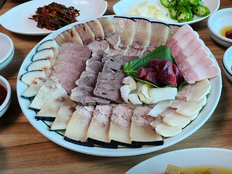 미미정횟집 고래고기