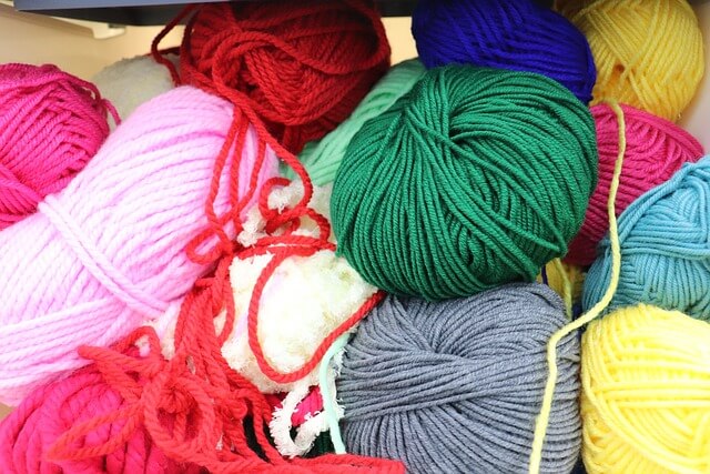 크로셰(Crochet) 패션: 전통과 현대가 만나는 핸드메이드 트렌드