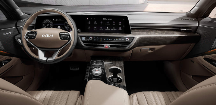 K8 하이브리드 실내 사진