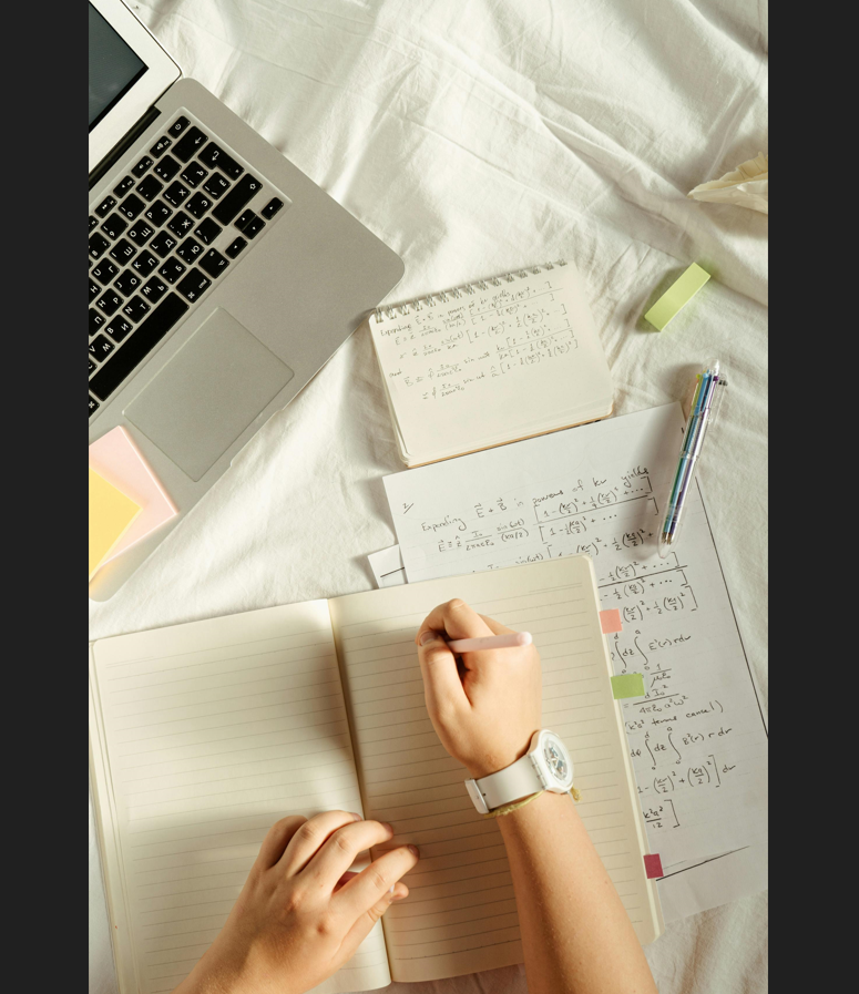 개념 학습과 오답 정리를 통해 수학 능률을 올리는 사진