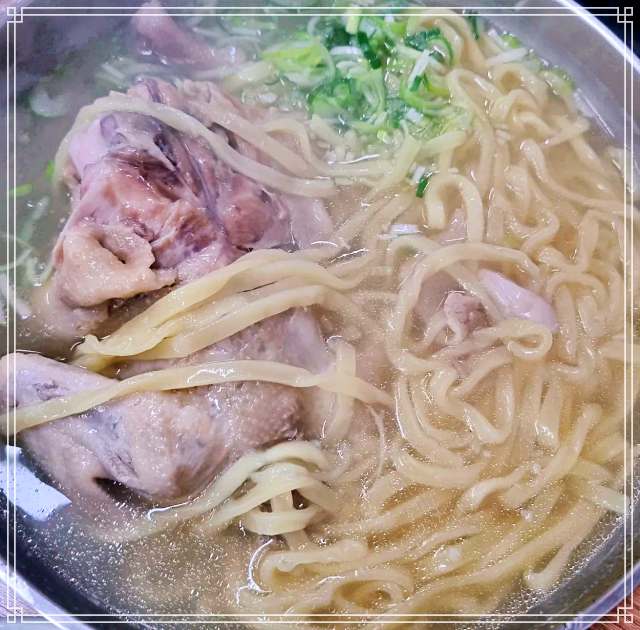 시흥 오이도 맛집 가성비 보양식 9천원 닭 한마리 칼국수