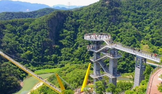 소금산 울렁다리와 전망대