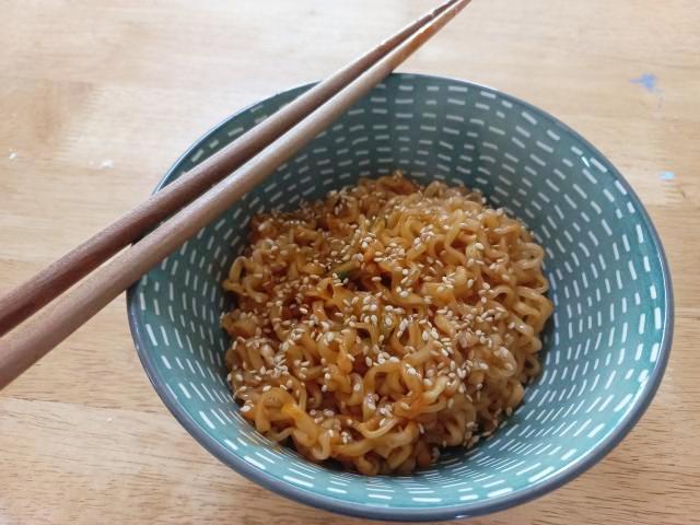 노브랜드 매콤 볶음라면 조리예