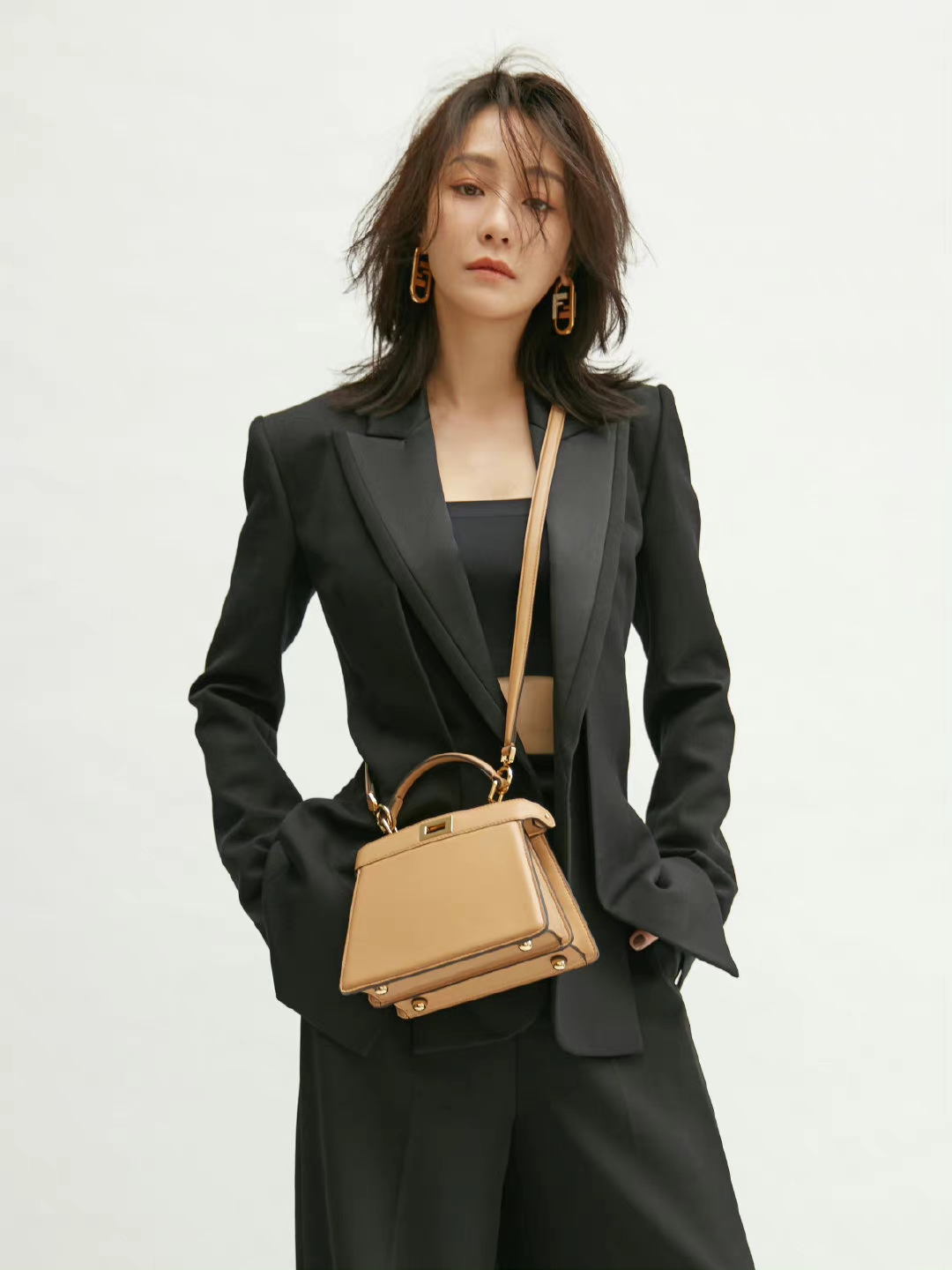 펜디 아이씨유 베이지 쁘띠 에스리아