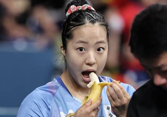 뿌링클 모델 신유빈 선정 프로필 나이 키 먹방 주먹밥