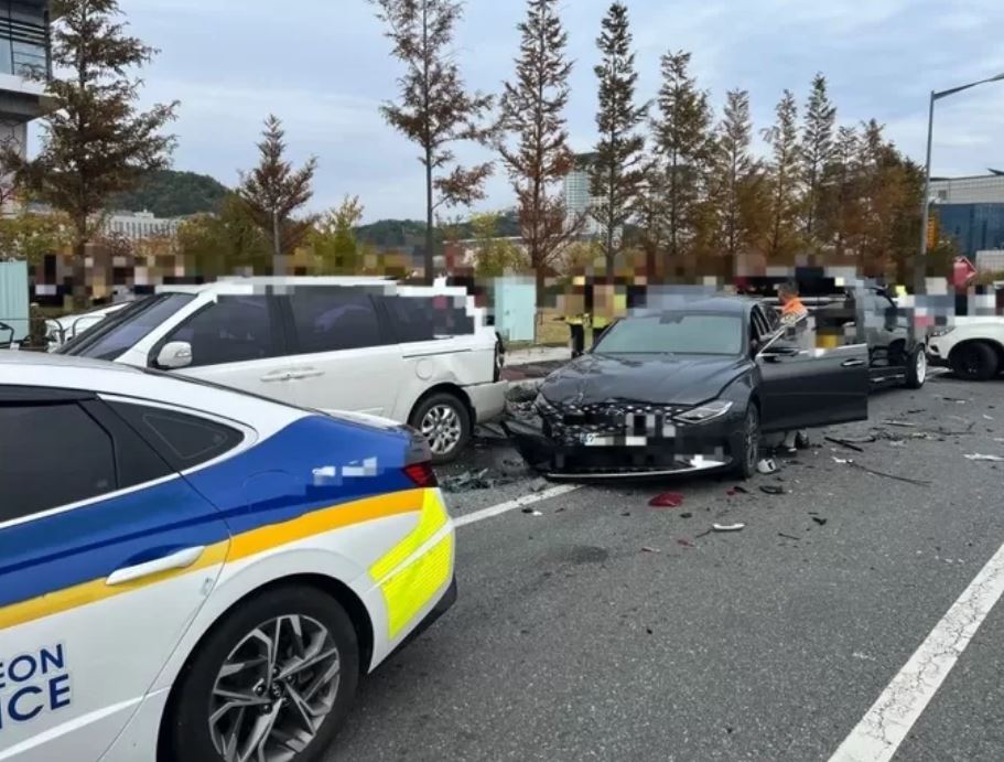 대전 신세계백화점 10중 추돌 사고 원인 이유 오토바이 운전자 사망