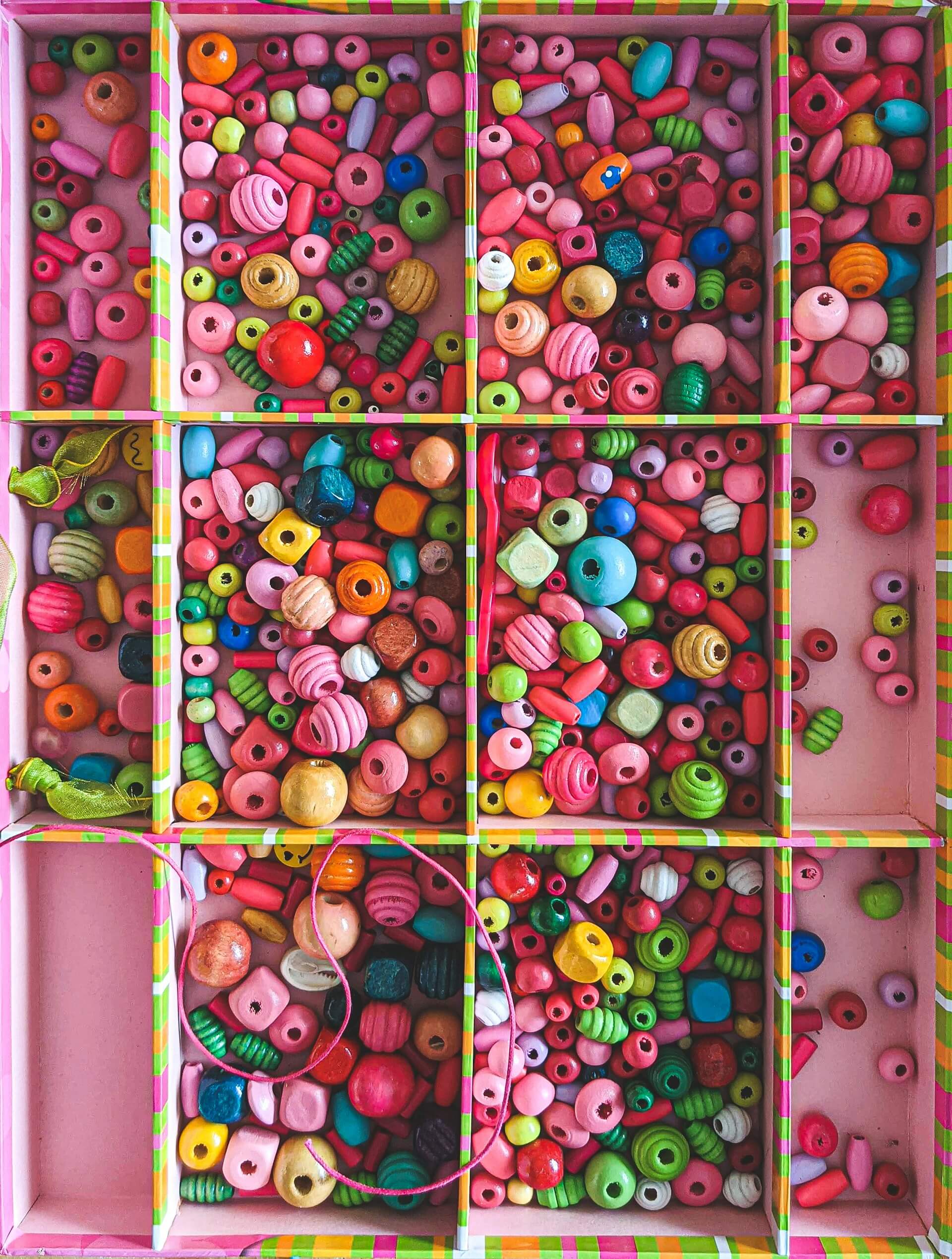 조용한 취미 비즈 작업 실전 팁 ― 줄 선택·장식 마감·사이즈 조절 노하우