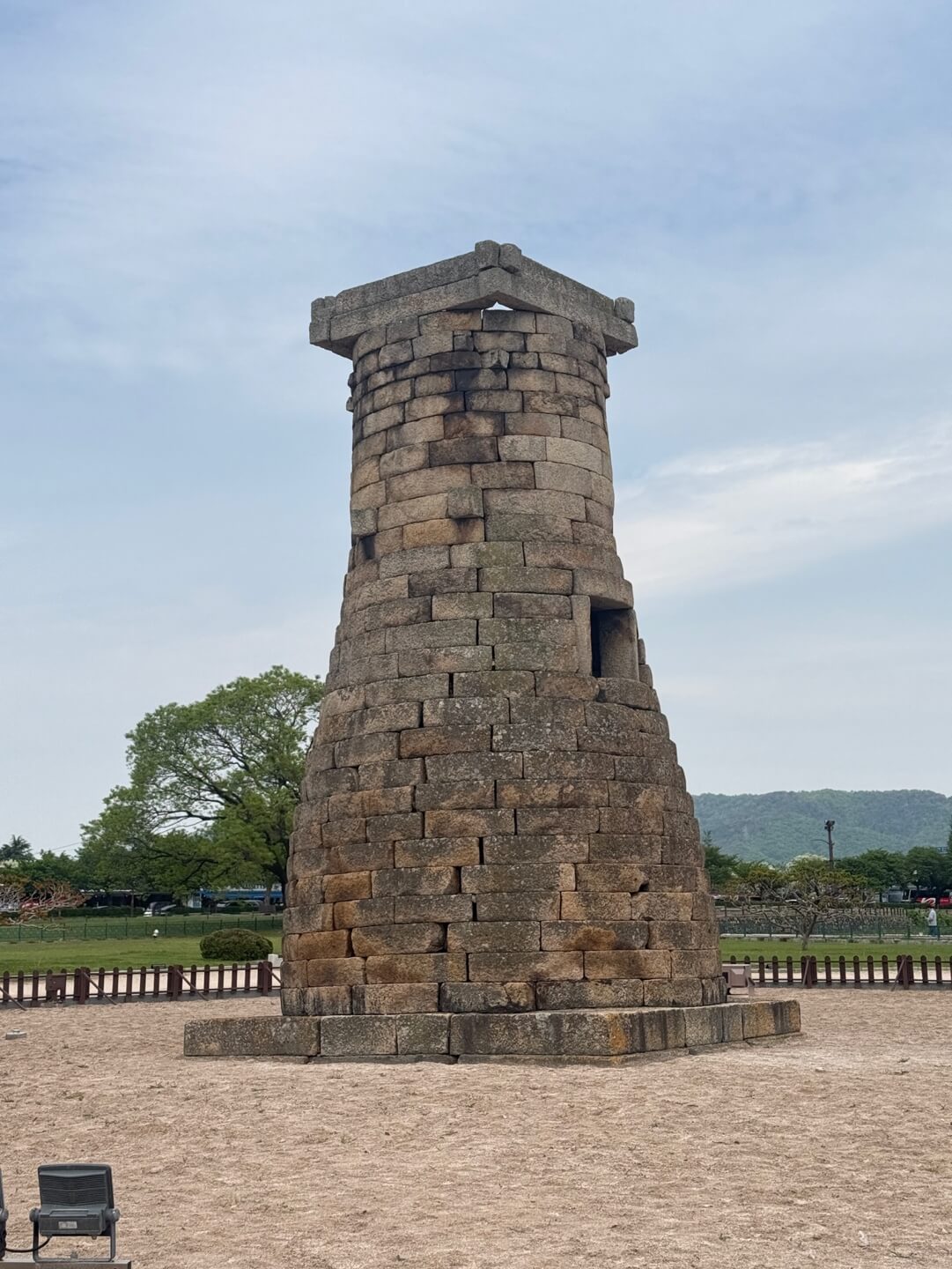 아이랑 경주 첨성대 산책 코스에서 본 첨성대 전경