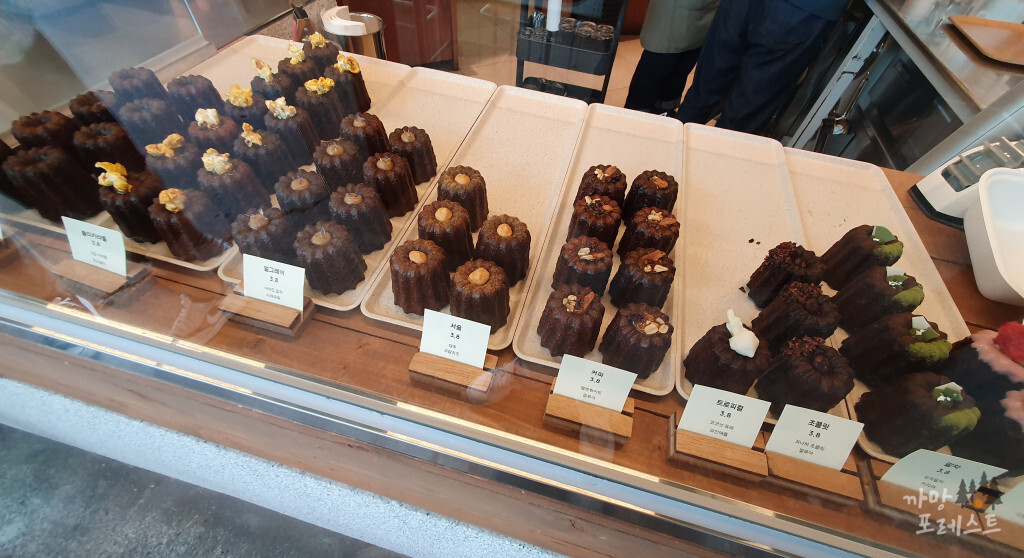 결 카페 까눌레