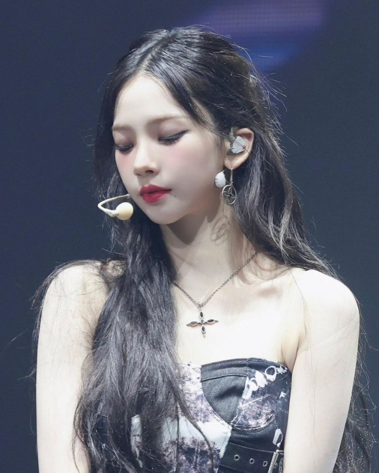 카리나 이재욱