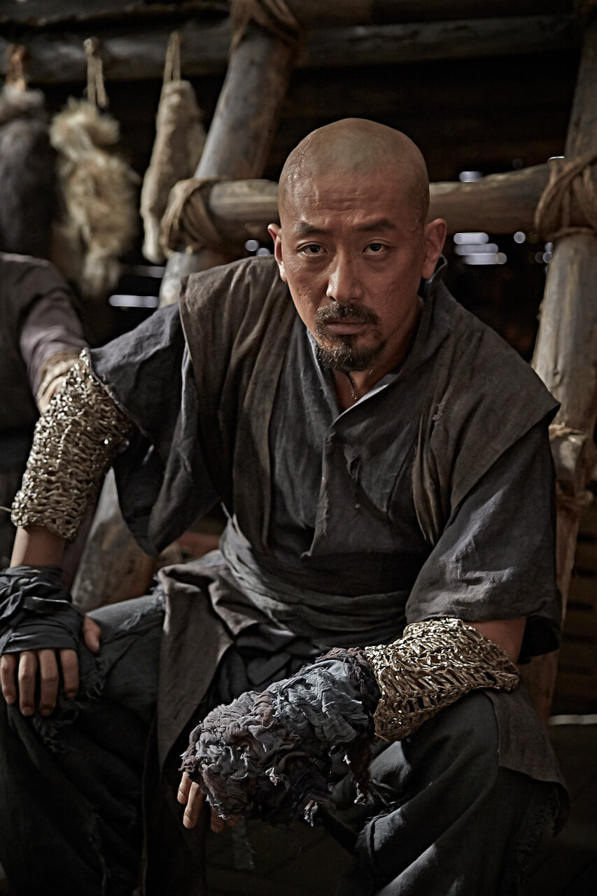 머리를 삭발한 도치