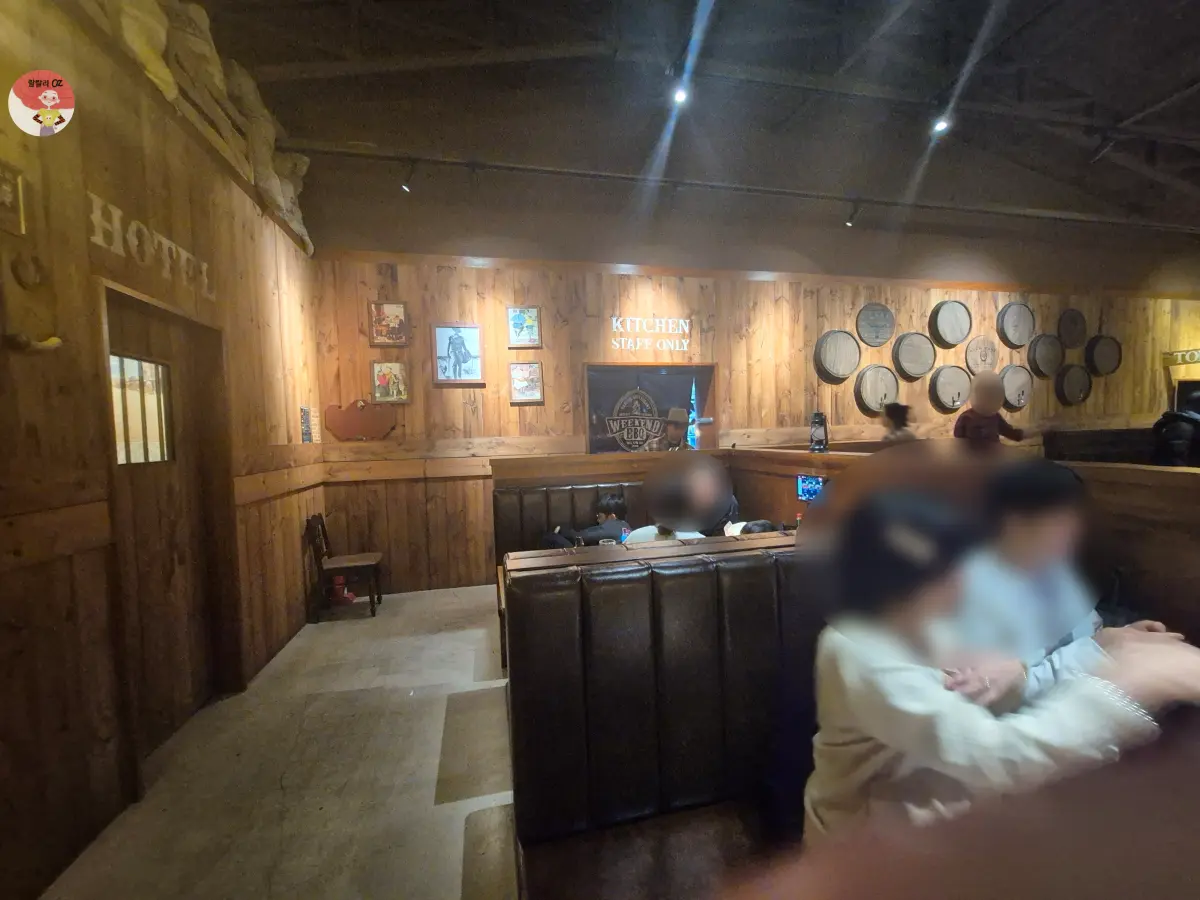 경기-위켄드-바베큐-남양주-다산본점-실내-테이블