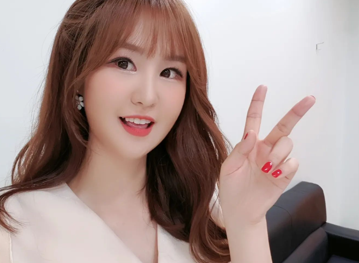 윤수현 프로필