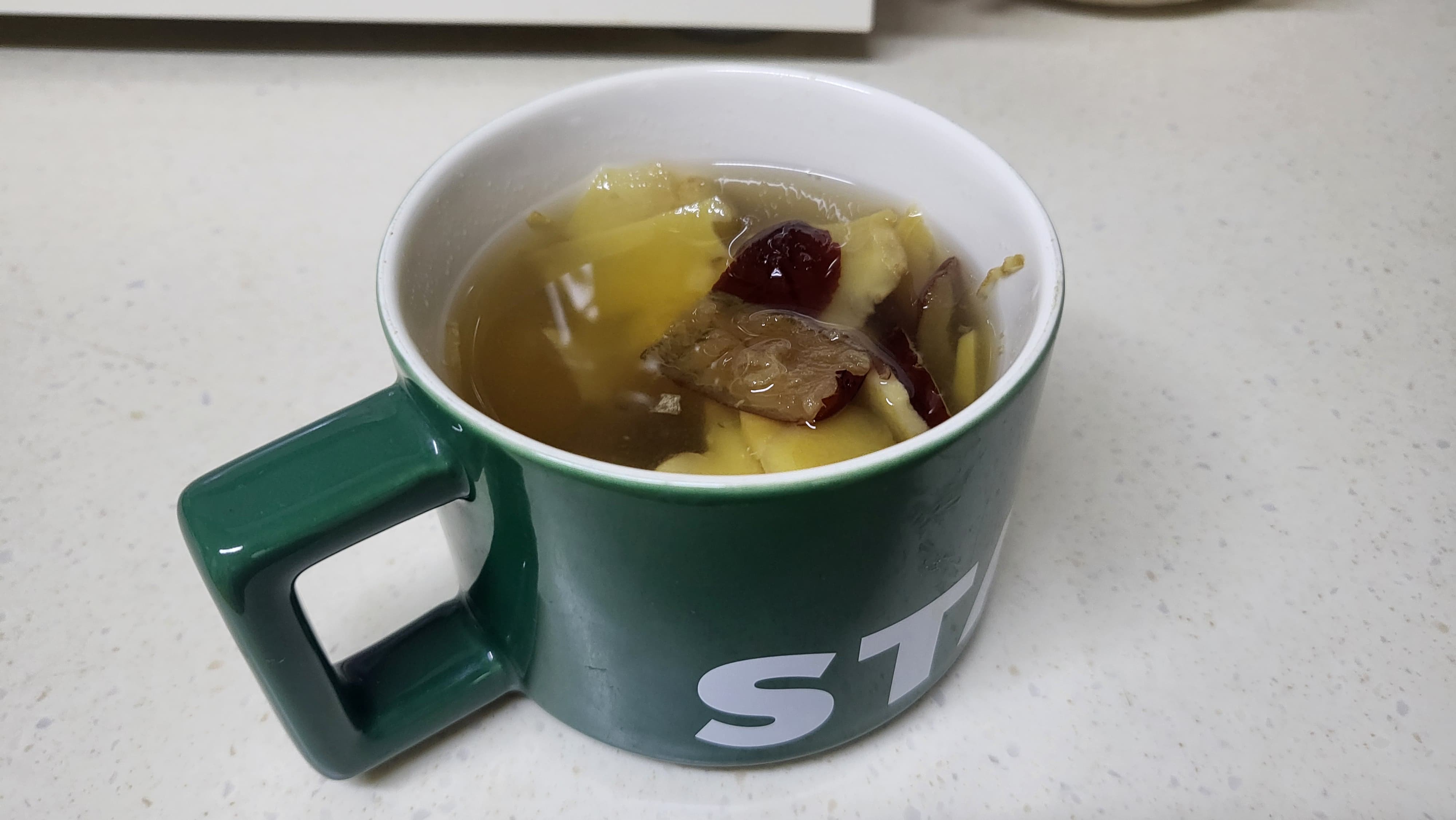 목 아플 때 대추생강차 효능|감기 초기, 면역력, 기침에 좋은 이유 총정리