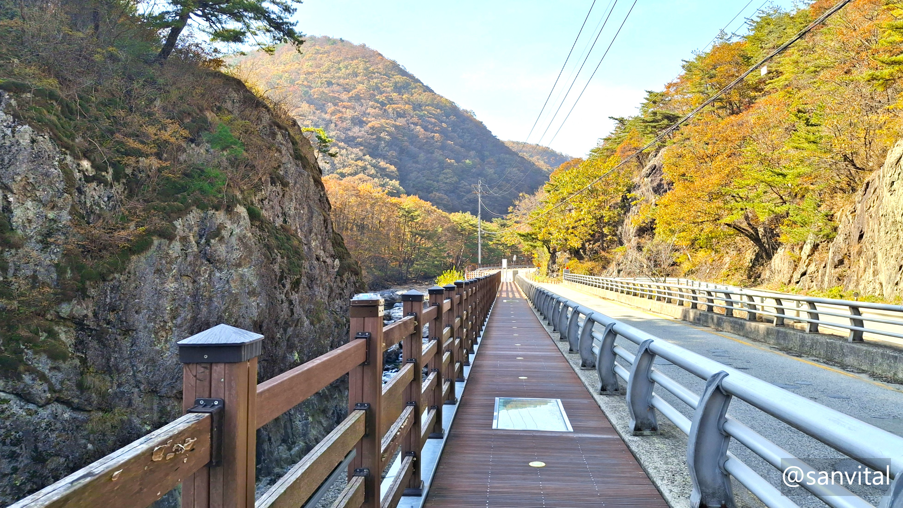 운일암반일암 계곡 도덕정에서