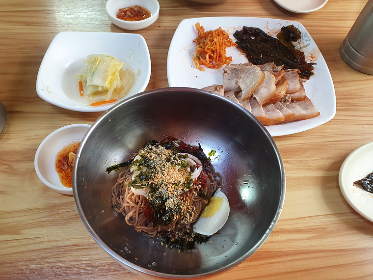 실비막국수-한상