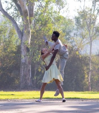 더 페어웰 한 장면