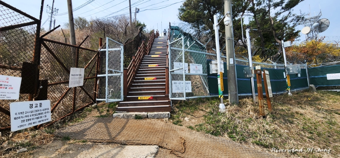 장산 군부대입구