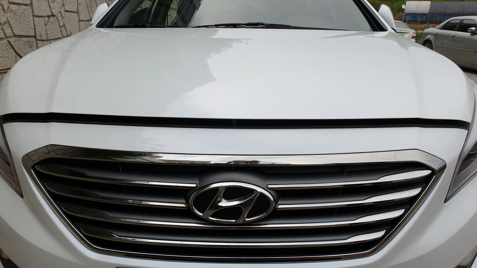 보닛 열린 모습