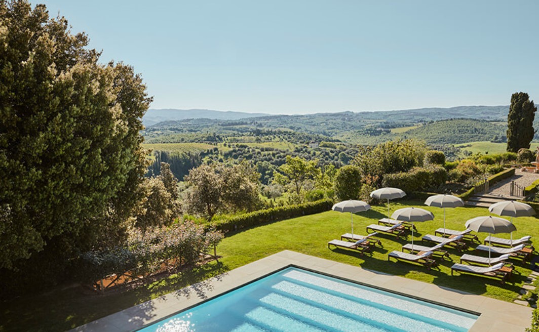 Castello del Nero, 이탈리아 : 어메니티 / 관광 / 부대시설 / 소개 / 객실