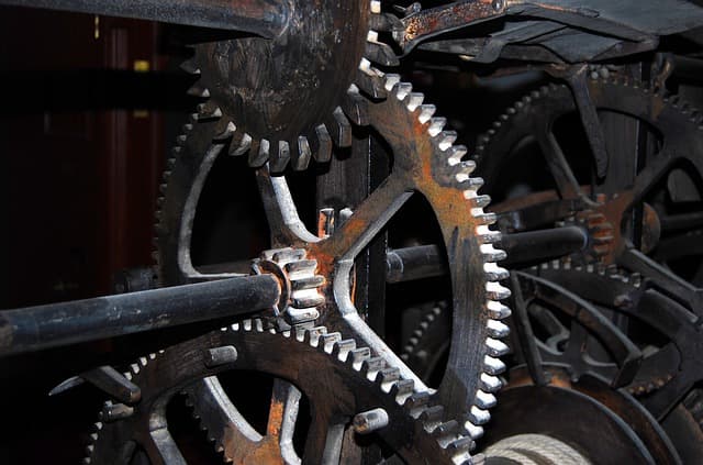 봄철 기계 오작동 예방: 작은 점검으로 큰 문제를 예방하는 방법