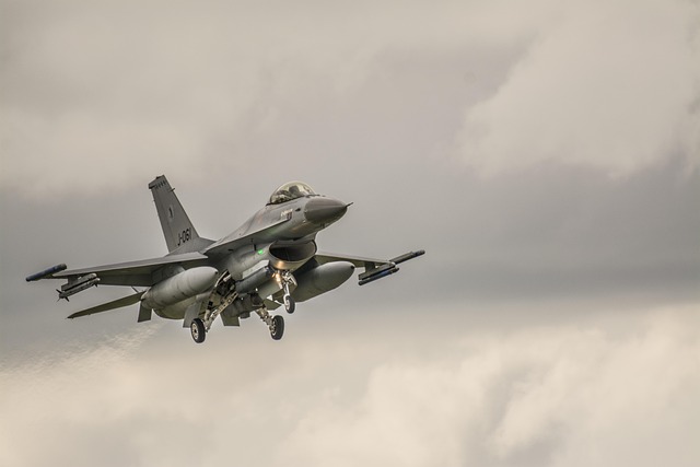 태국 캄보디아 교전&amp;#44; F-16 출격
