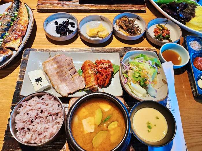 생방송 오늘저녁 부산 강서구 보쌈 수육 쭈꾸미볶음 맛집