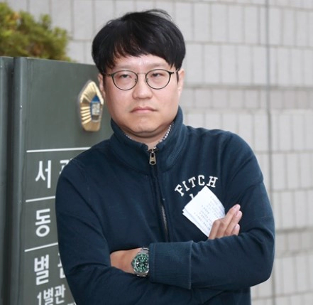 윤서인 프로필 나이 고향 학력 만화가 경력 페이스북