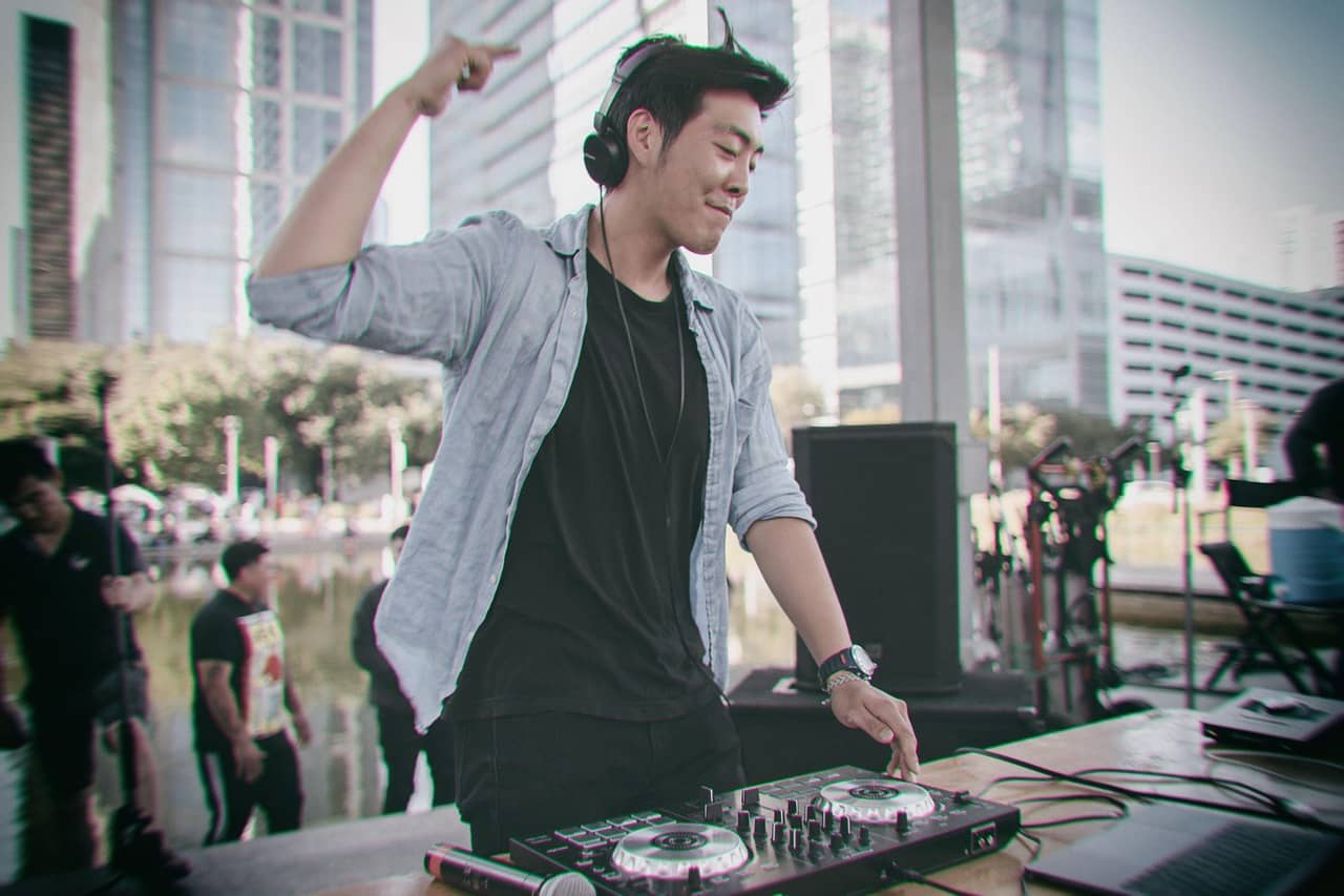 국악과 EDM의 만남: 전통과 현대의 음악적 융합