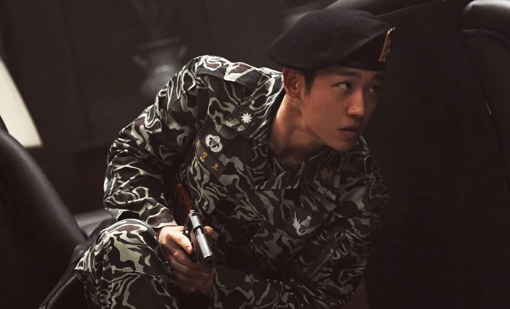 영화 서울의 봄 실화 실제인물 손익분기점 관객수 출연진 ott 줄거리 후기