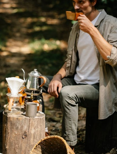 2025 캠핑용품 추천 TOP 10 실용성과 감성 모두 잡았다!