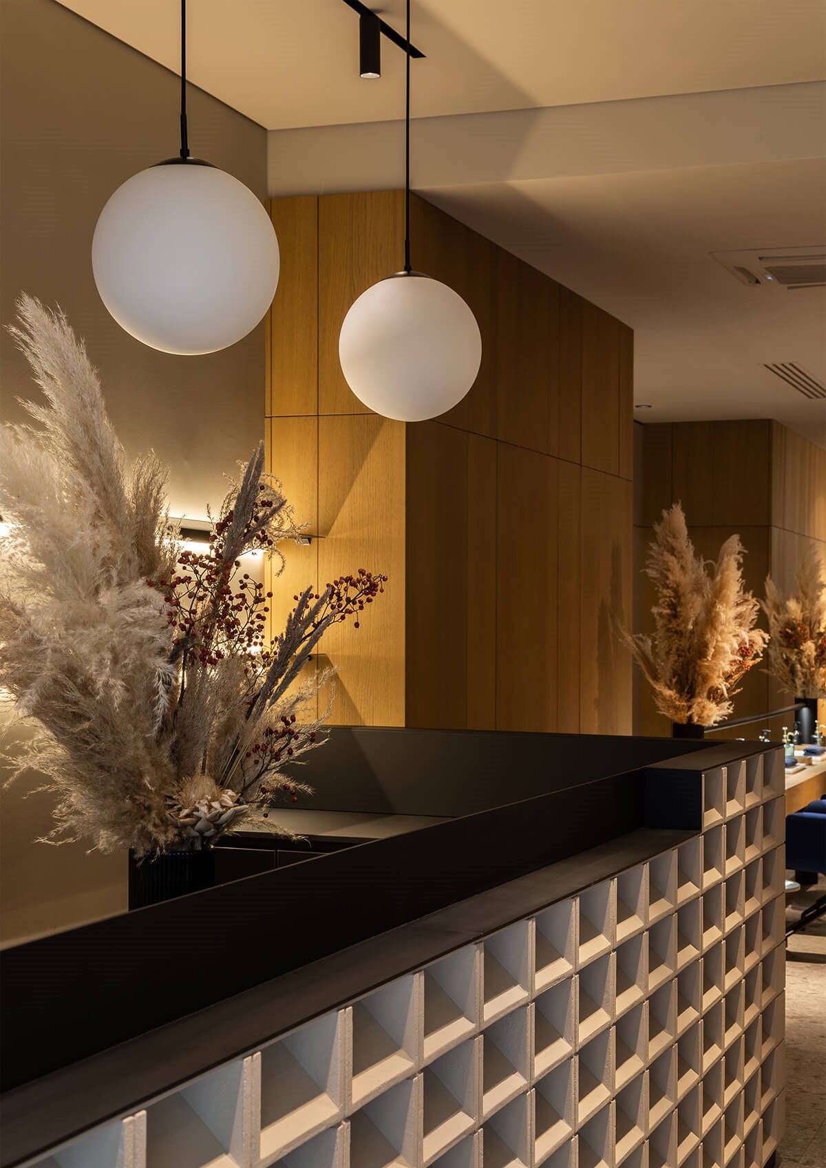 네일샵-접수-공간