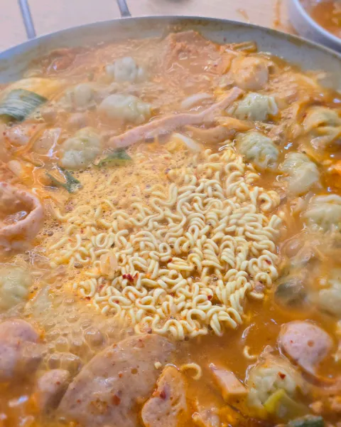 생생정보 장사의 신 부대찌개 음식점 위치