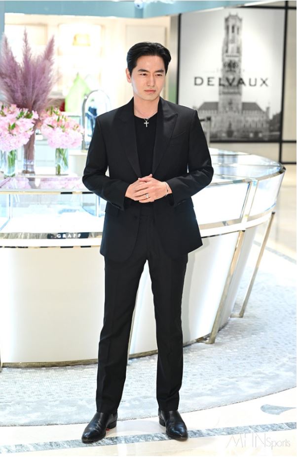 이진욱 결혼