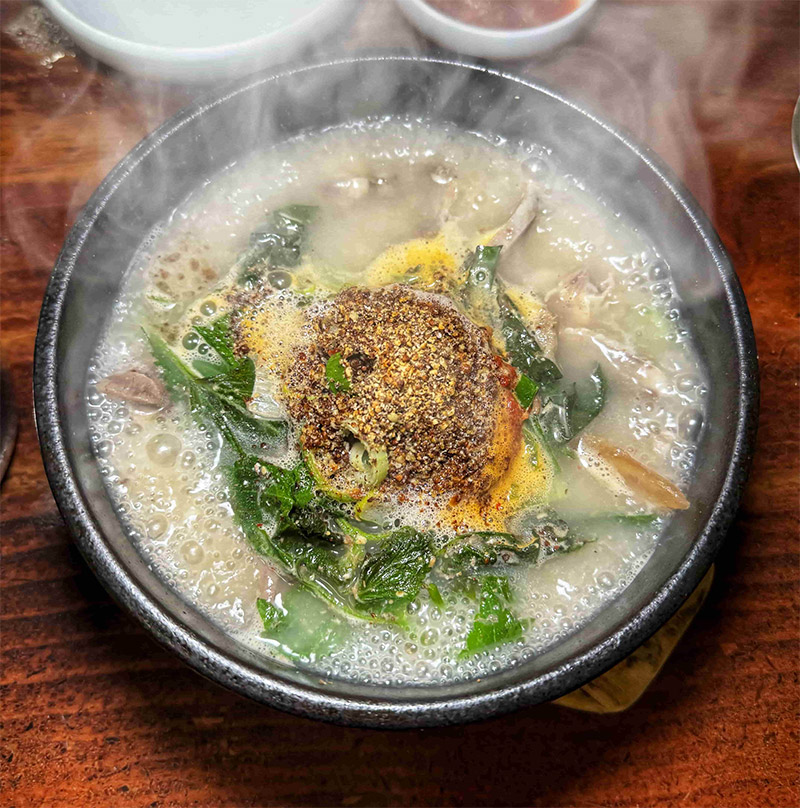 마포 망원동 순대국집 '순대일번지'