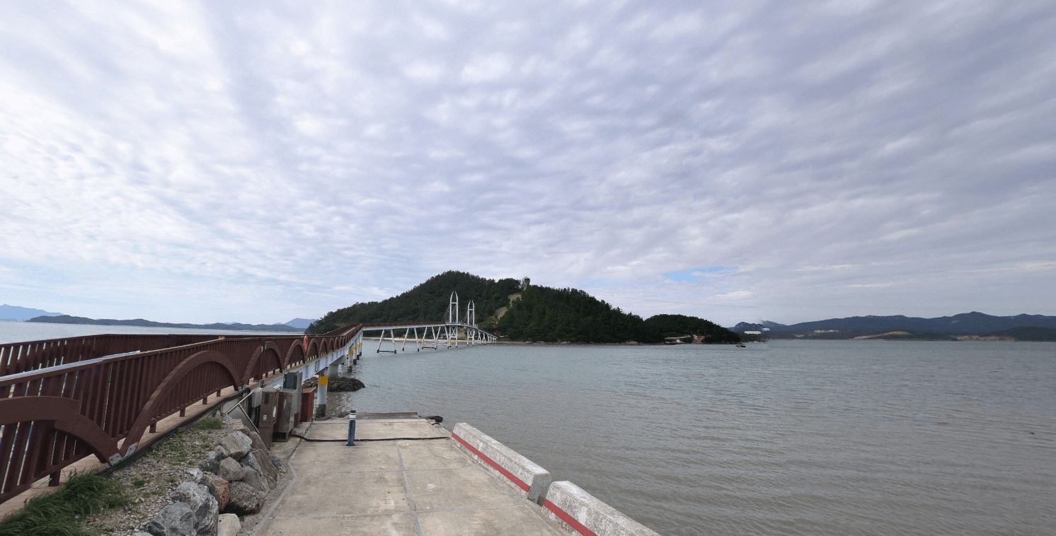 출렁다리 이미지
