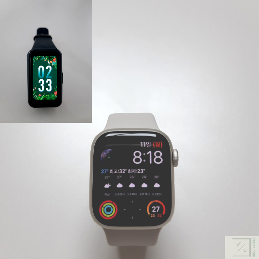 애플워치와 코아워치의 메인화면 이미지 입니다.