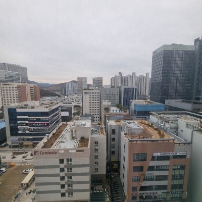 라까사호텔-수페리어-그린-더블-룸-도시전망