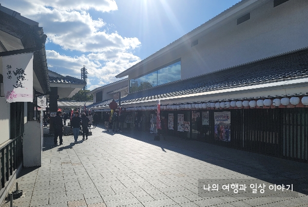 사쿠라노바바-조사이엔-상점가-모습