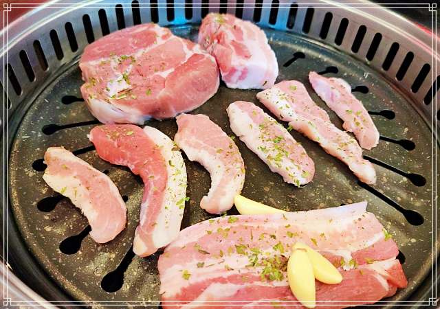창원 도계동 맛집 엄마가 기른 13가지 무한리필 쌈 채소, 통삼겹살