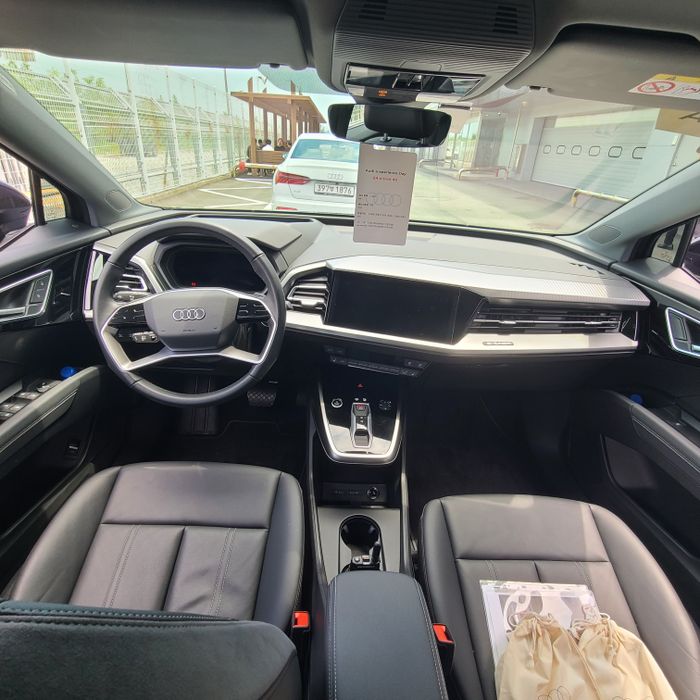 아우디 Q4 e-트론