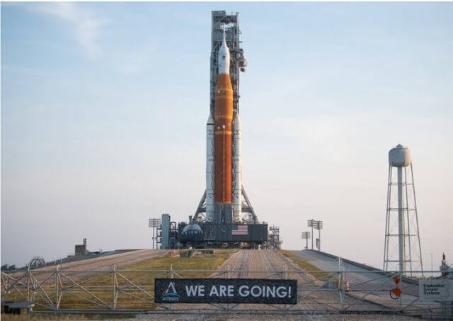 발사 대기 중인 아르테미스1호